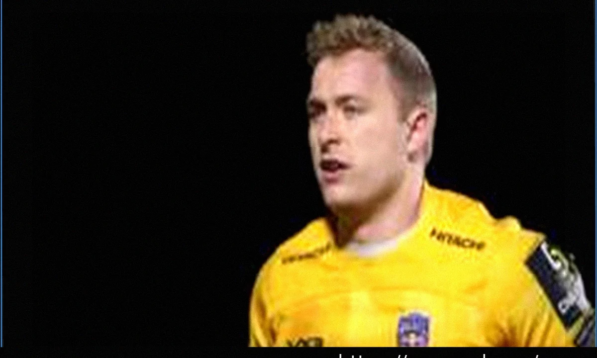 Центровой Ньюкасла Хатчинсон продлил контракт на год